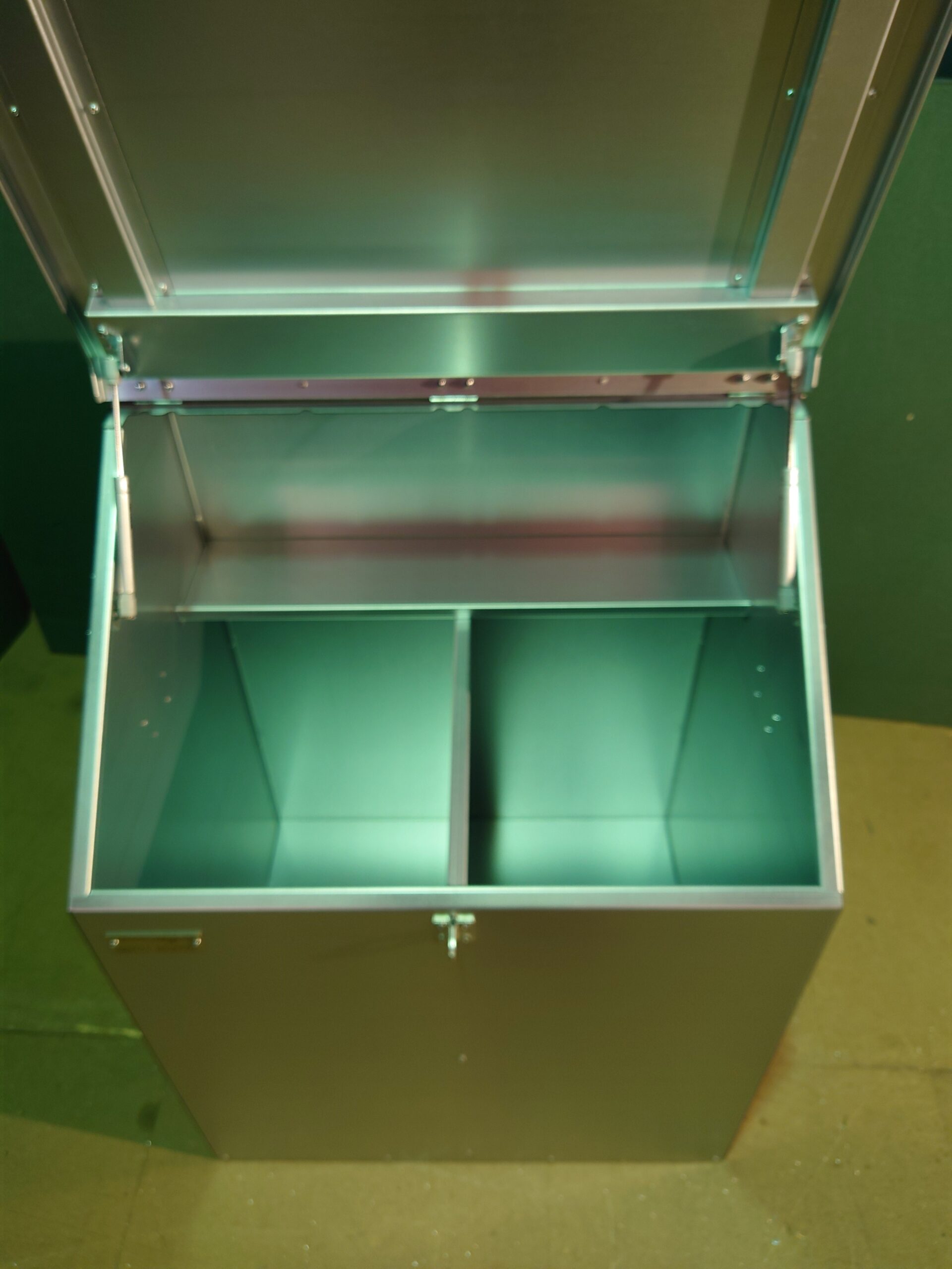 2 compartment sloped feed storage bin